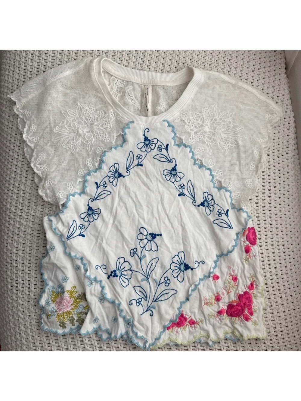 Anthropologie short sleeve pieced hanky crop top